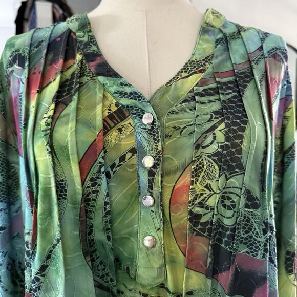 Cocomo Y2K Paisley Blouse 1X Plus Boho Roll Tab Green Stretchy Pleated Abstract - Picture 3 of 11